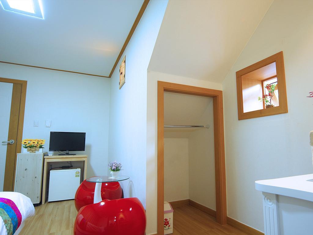 Mago Guesthouse Сеул Номер фото